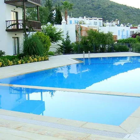 Apartment Sleeps 5 With Pool And Air Con Bodrum