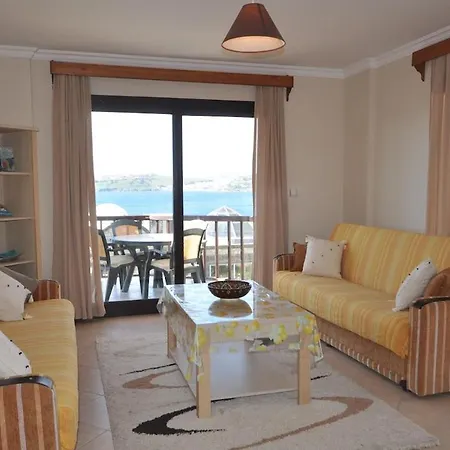 Apartment Sleeps 5 With Pool And Air Con *