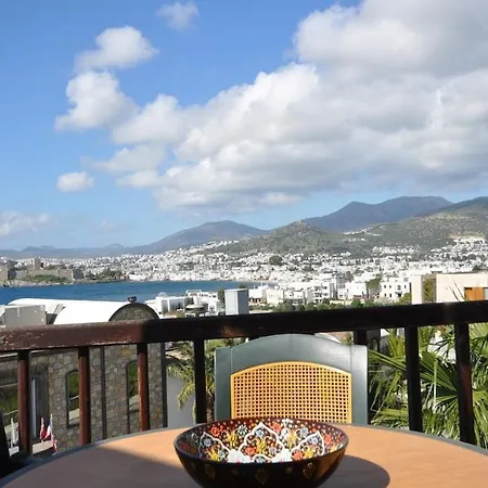 Sleeps 5 With Pool And Air Con Apartment *