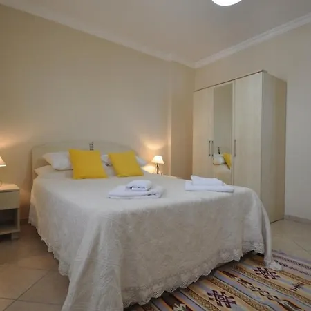 Sleeps 5 With Pool And Air Con * Bodrum